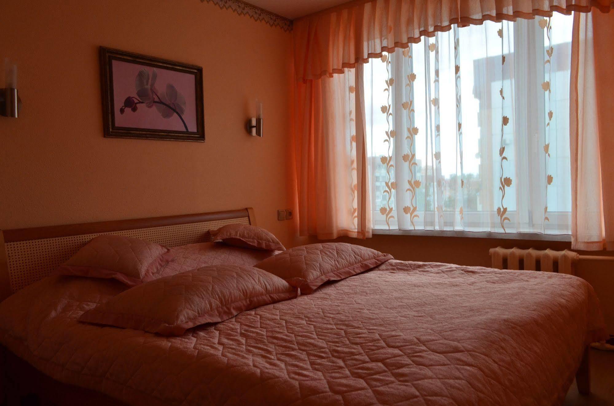 Rizhskaya Hotel Pskov Buitenkant foto